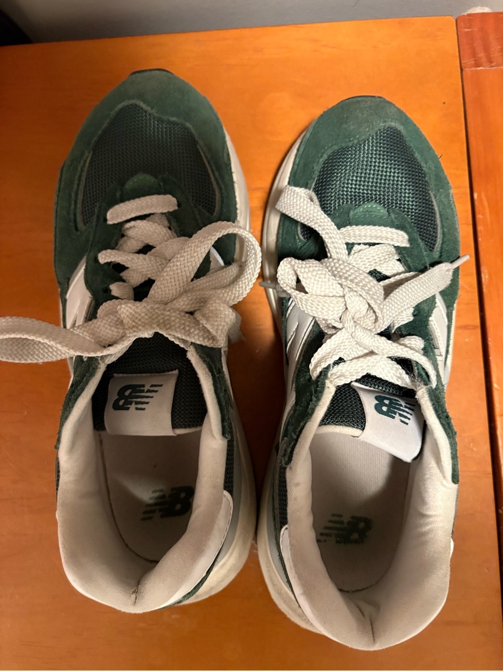 New Balance Green Suede Sneakers Womans size 9 (mens size 7.5) style 5740